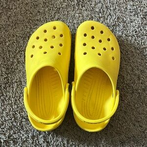 EXCELLENT USED CONDITION!! Kids CROCS!!